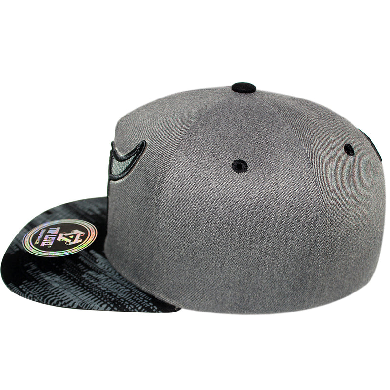 TOP LEVEL : BULL | Front-raised Mesh Patch with Bull Design Snapback Cap