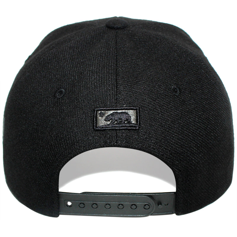 TOP LEVEL : CALI BEAR | Front-raised Verbiage Embroidery with Calibear Design Snapback Cap